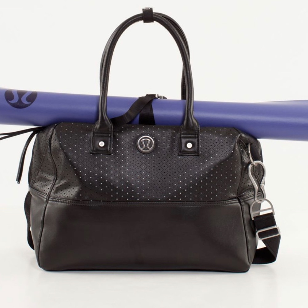 Lululemon daily gym bag - black